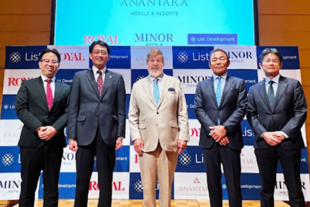 Leaders from Royal Minor Hotels and List Development announced a major development and management project in Karuizawa.