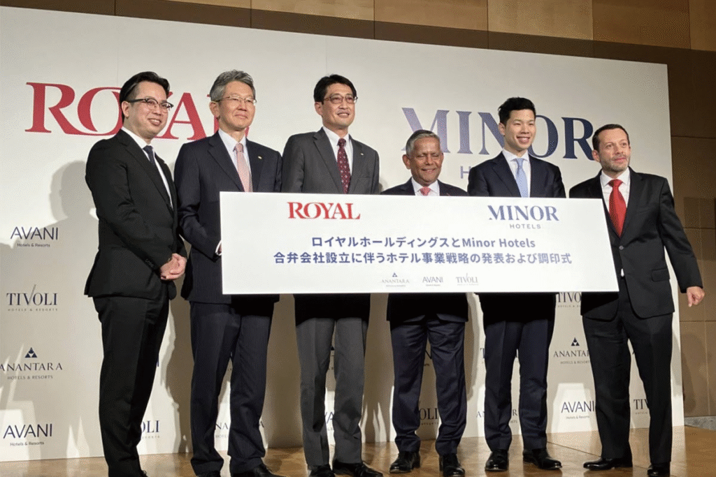 Executives at the Royal and Minor Hotels partnership signing ceremony in Japan.