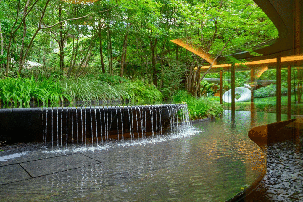 Residents enjoy Imperial Hotel-affiliated concierge services, private spa and fitness facilities, golf range, theater and multiple guest suites, alongside access to a seven-thousand-square-meter landscaped courtyard garden.