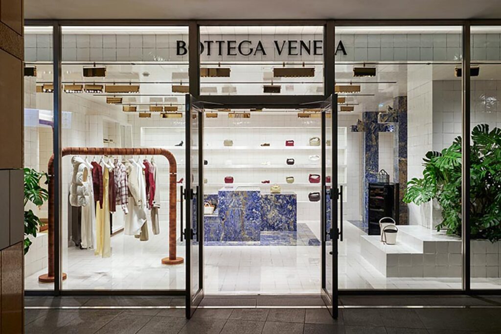 Nishiazabu sits at the heart of what is known as the "Art Triangle Roppongi," making it the city's most walkable cultural hub.