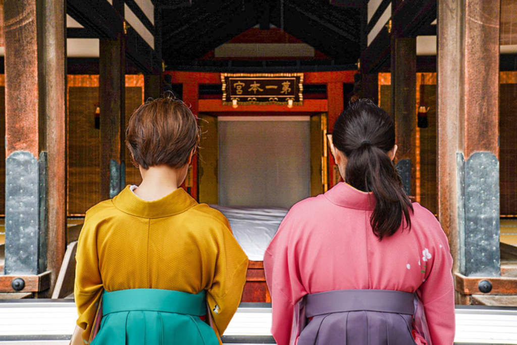 hatsumōde, the traditional first shrine visit of the year
