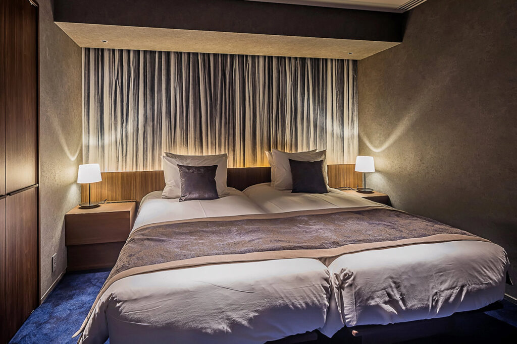 luxury bedroom